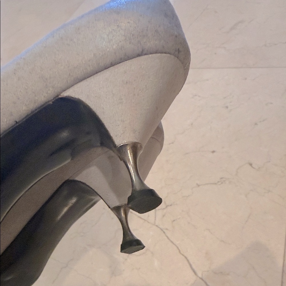 Fortuna Valentino Vintage Elegant Gray Pumps - Picture 10 of 11